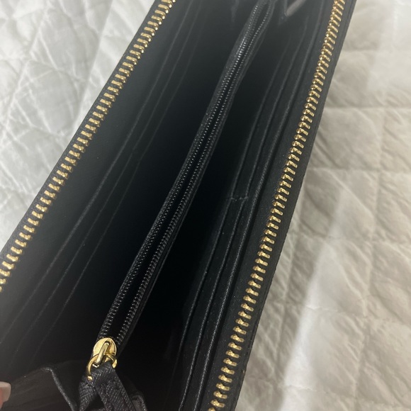 Michael Kors Leather Zipper Wallet - Picture 4 of 6